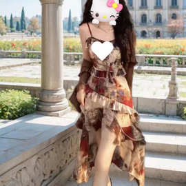 多巴胺爆款花影画报复古提花高级油画气质氛围感拖尾裙摆吊带裙女