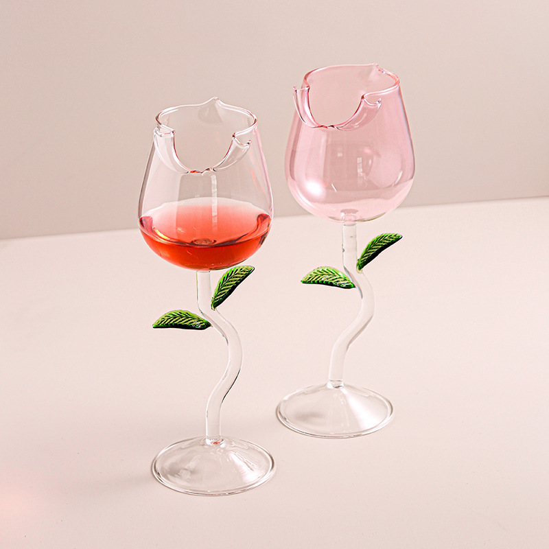 Celebridad en línea ins estilo creativo Rosa copa de vino tinto al por mayor de gama alta Luz de lujo de vidrio copa de vino traje