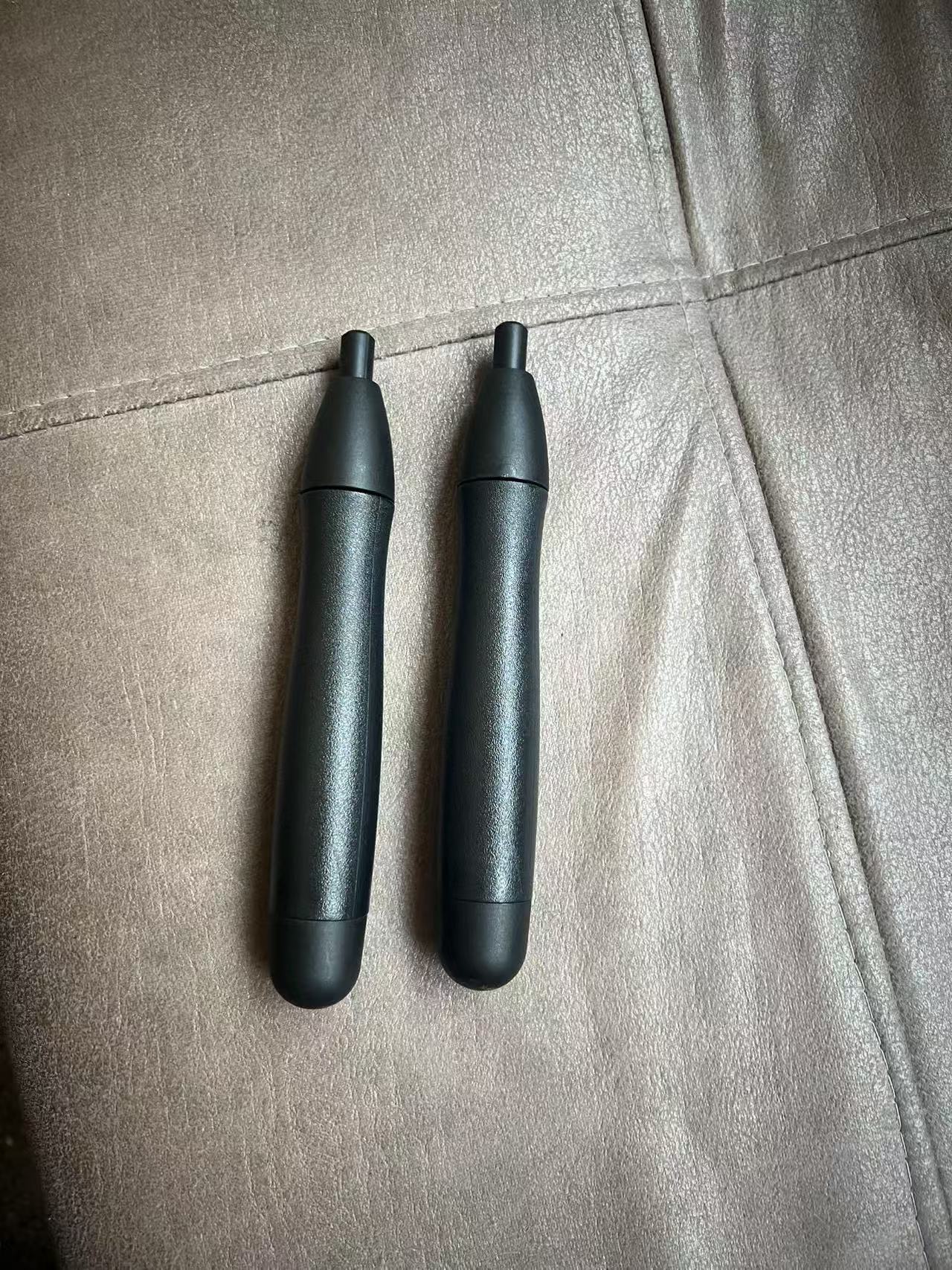 검은색 줄넘기 손잡이