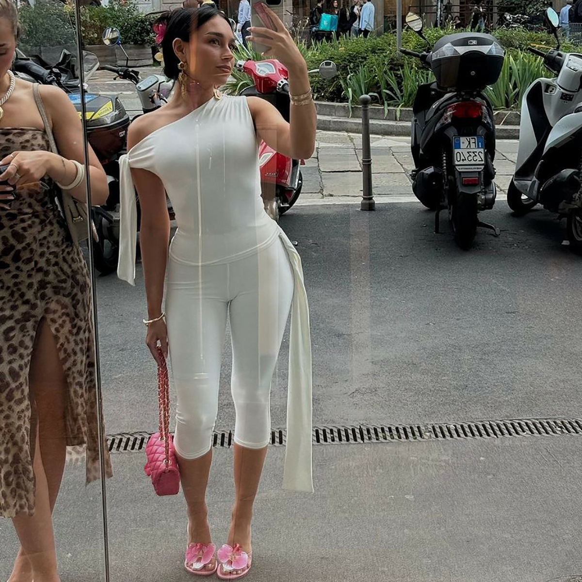 2025 Summer New Fashion Street Style Asymmetrical Neck Sleeveless Top Slim Fit Tie Shorts Set Wholesale_ecoleips.com