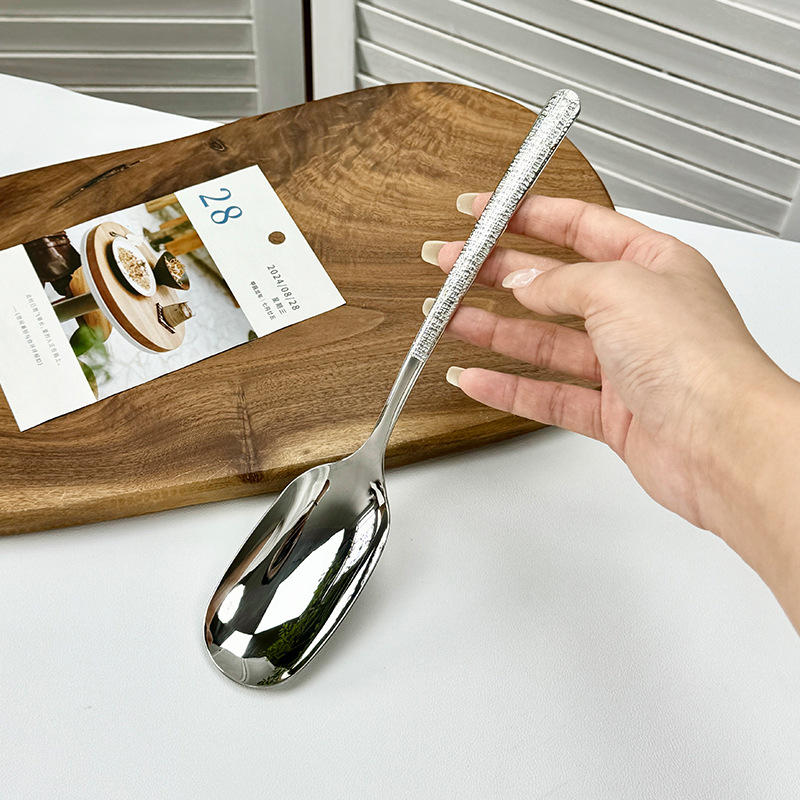 18 / 10 acero inoxidable cucharas de mango cucharas de comida occidental cucharas cucharas de comida de alta calidad cucharas de comida cucharas