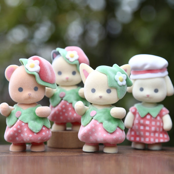 Trendy Internet Celebrant Flocking Senbeier Doll Cute Strawberry Skirt Animal Series Desktop Decorations Ornaments