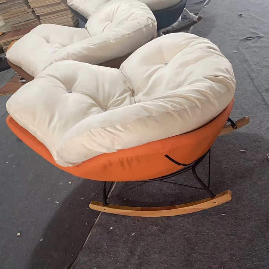 큰: 오렌지 흰색 사각형 발