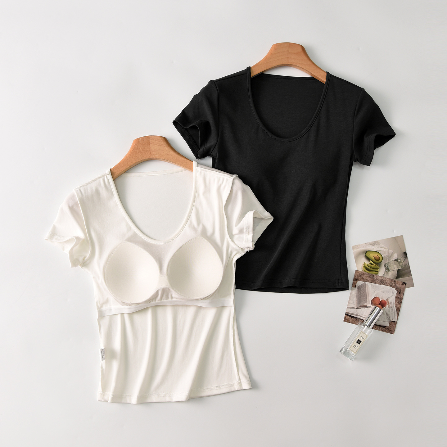 Lyocell Cotton Short-Sleeve Women's Outerwear with Chest Pads, U-Neck, Thin, Slim-Fit, Integrated Cup Design, Base Layer Shirt 2026