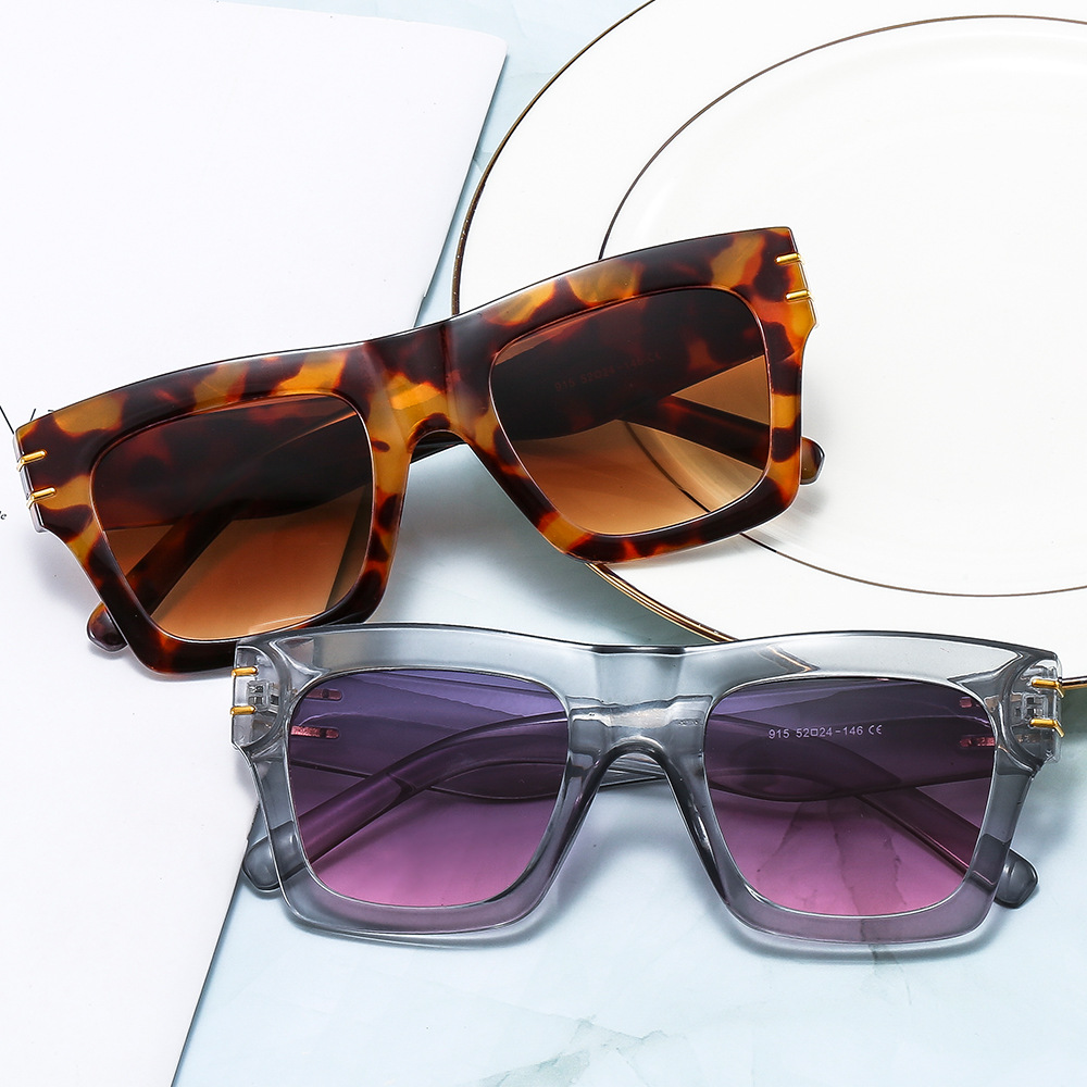 Trend fashionable sunglasses for men and women