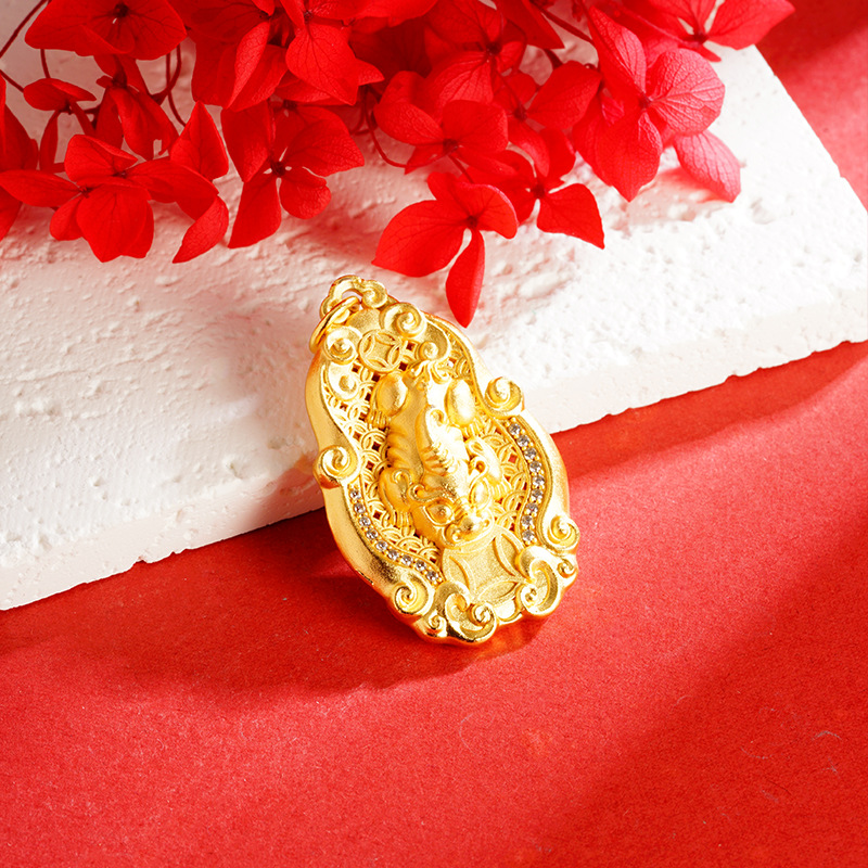 Antiguo collar de oro arena patrimonio Xiangyun Jinbao auspicioso colgante cuerda cadena ajuste no se desvanece durante mucho tiempo fábrica al por mayor