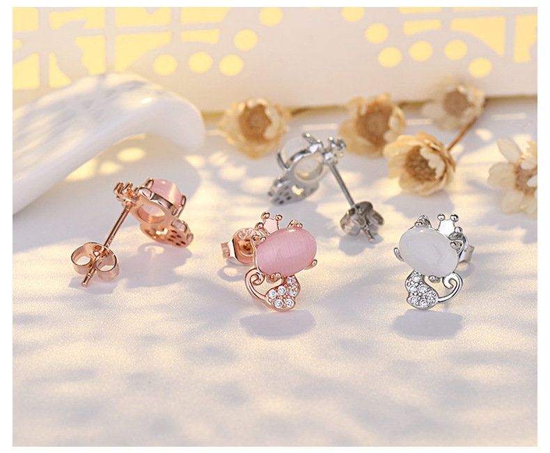 8g Weight Cat's Eye Stone Inlay Material 1 Pair Cute Streetwear Cat Inlay Copper Cat's Eye Stone Ear Studs