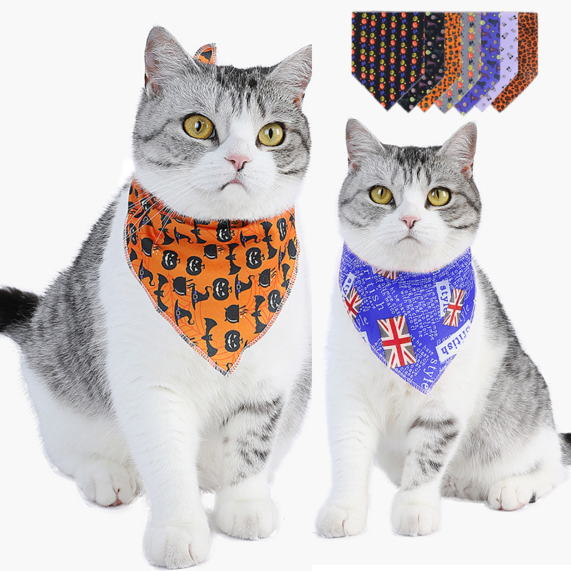 Nueva mascota transfronteriza Toalla de triángulo de Halloween Toalla de saliva de perro Toalla de gato collar de babero joyas para mascotas en stock