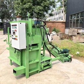 畜牧养殖机械;粉碎机;臂吊