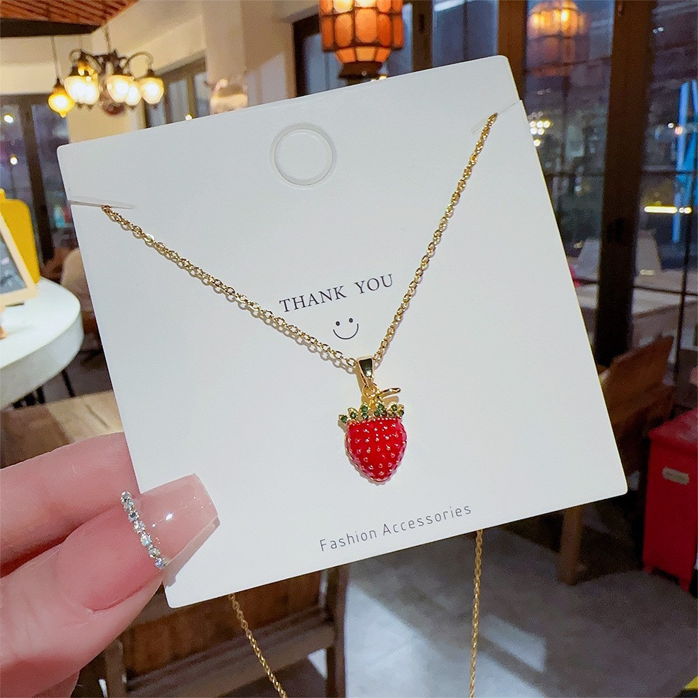 Collar de acero de titanio de estilo coreano, nicho de lujo accesible, colgante de diseño versátil, cadena de clavícula elegante de verano, accesorios que no se decoloran para mujer