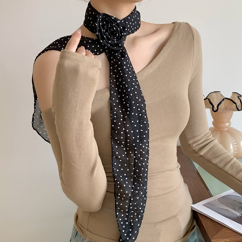 Bandera de cabello nueva combinación de camisa bufandas de seda coreana damas de diseño de punto de onda bufandas de seda simuladas bufandas de decoración