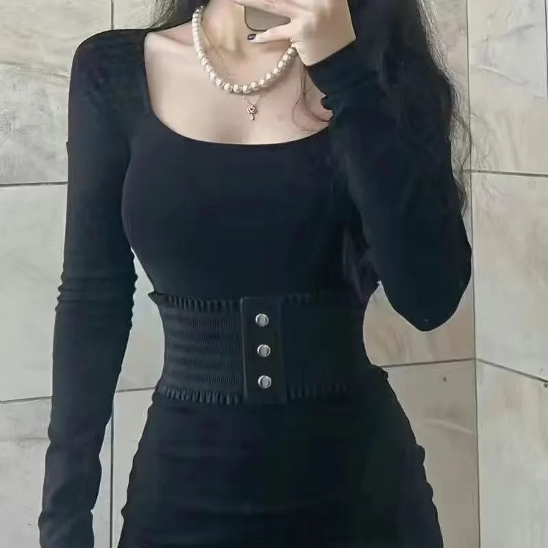 纯欲挂脖针织连衣裙女2025秋冬上新气质V领打底裙修身显瘦包臀裙|undefined