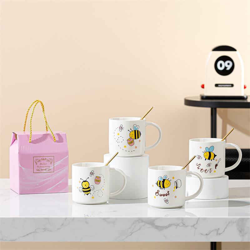 Taza de cerámica creativa taza de café de dibujos animados abre un pequeño evento de regalo publicitario taza de agua LOGO