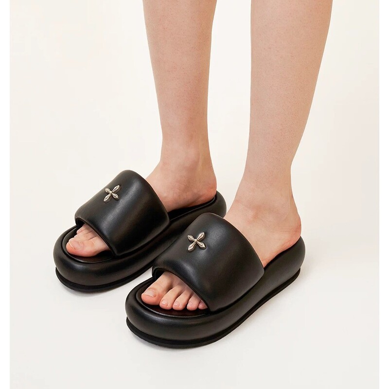 Cross-border in stock X SMFK New Crossflower Slides Women's Wilderness Black Leather Outer Wear Thick Slippers