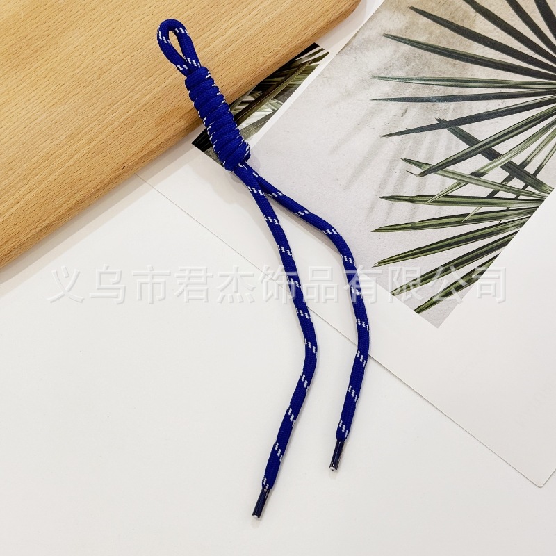 編みカバンのストラップの螺旋の結び紐のiuは鍵のボタンのネットの赤い色の結びの縄の装飾の部品を結びます。