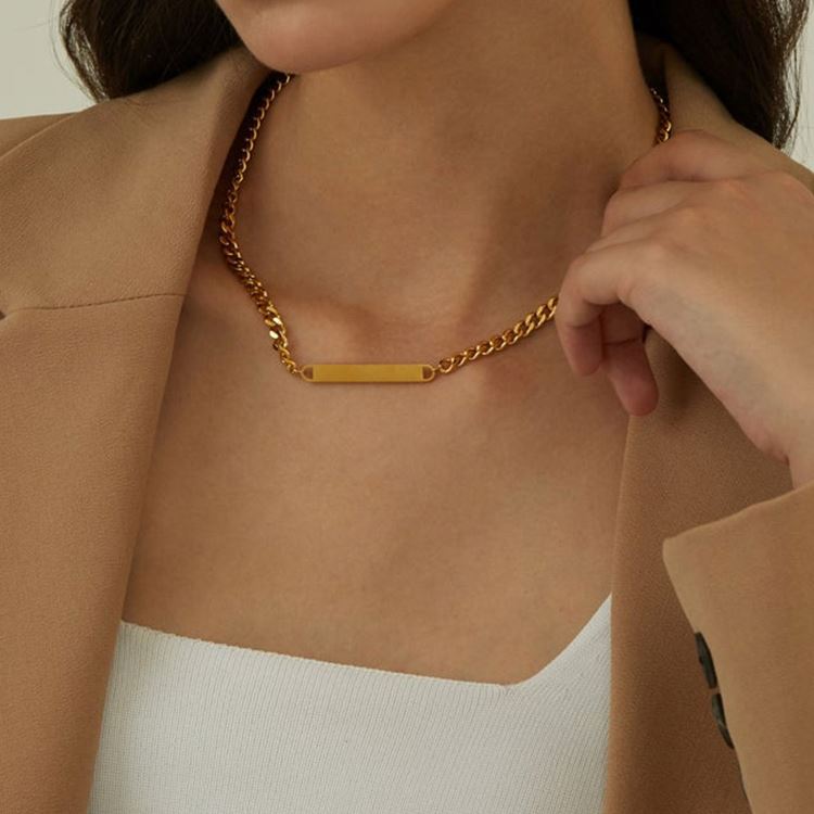 Collier pendentif carré minimaliste en acier inoxydable_voghion.com