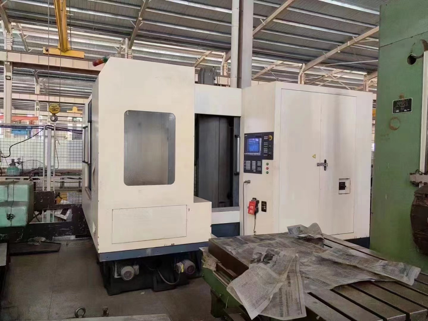 处理二手南通500卧式加工中心主轴BT50三轴线轨主轴转速:800