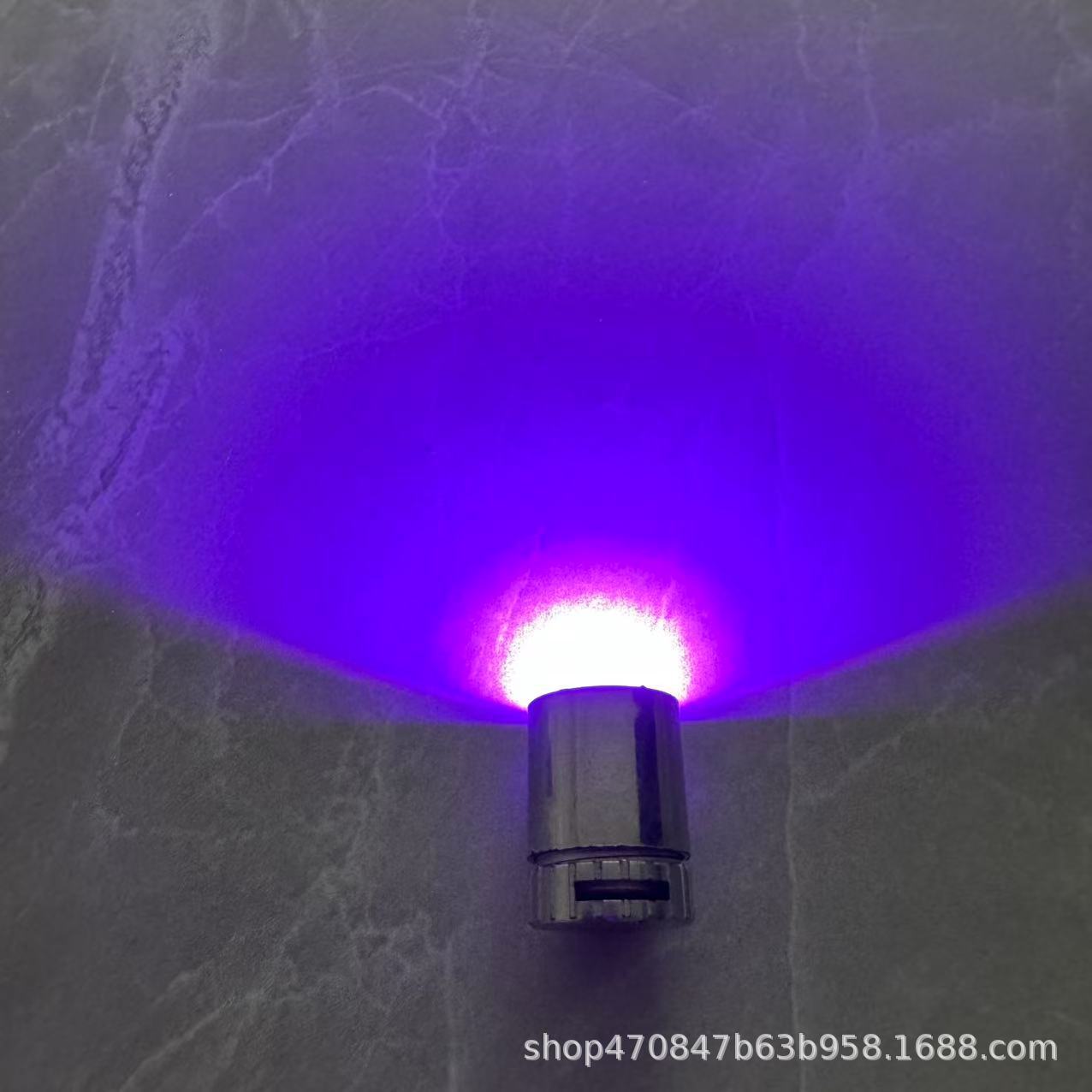 Electroplated pen light purple light (battery included)