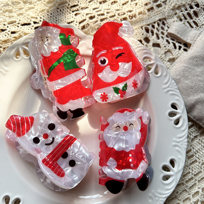 高級感アニメクリスマスかわいい雪だるまサンタクロースがレトロな髪を挟んで髪を結びます。|undefined
