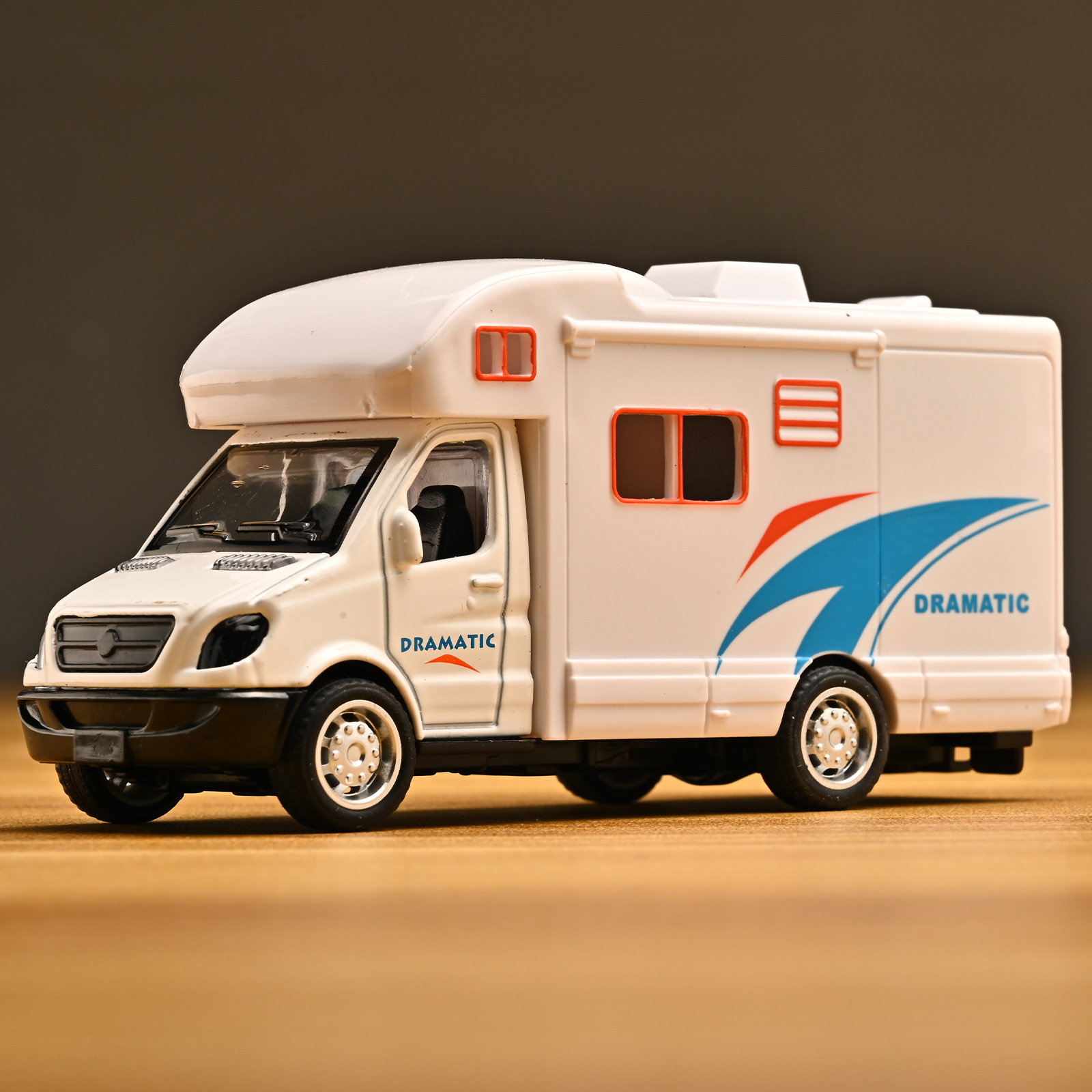 Autocaravanas de viaje de simulación personalizadas autocaravanas de ocio Huili juguetes para niños de 3 a 6 años al por mayor Chenghai super origen