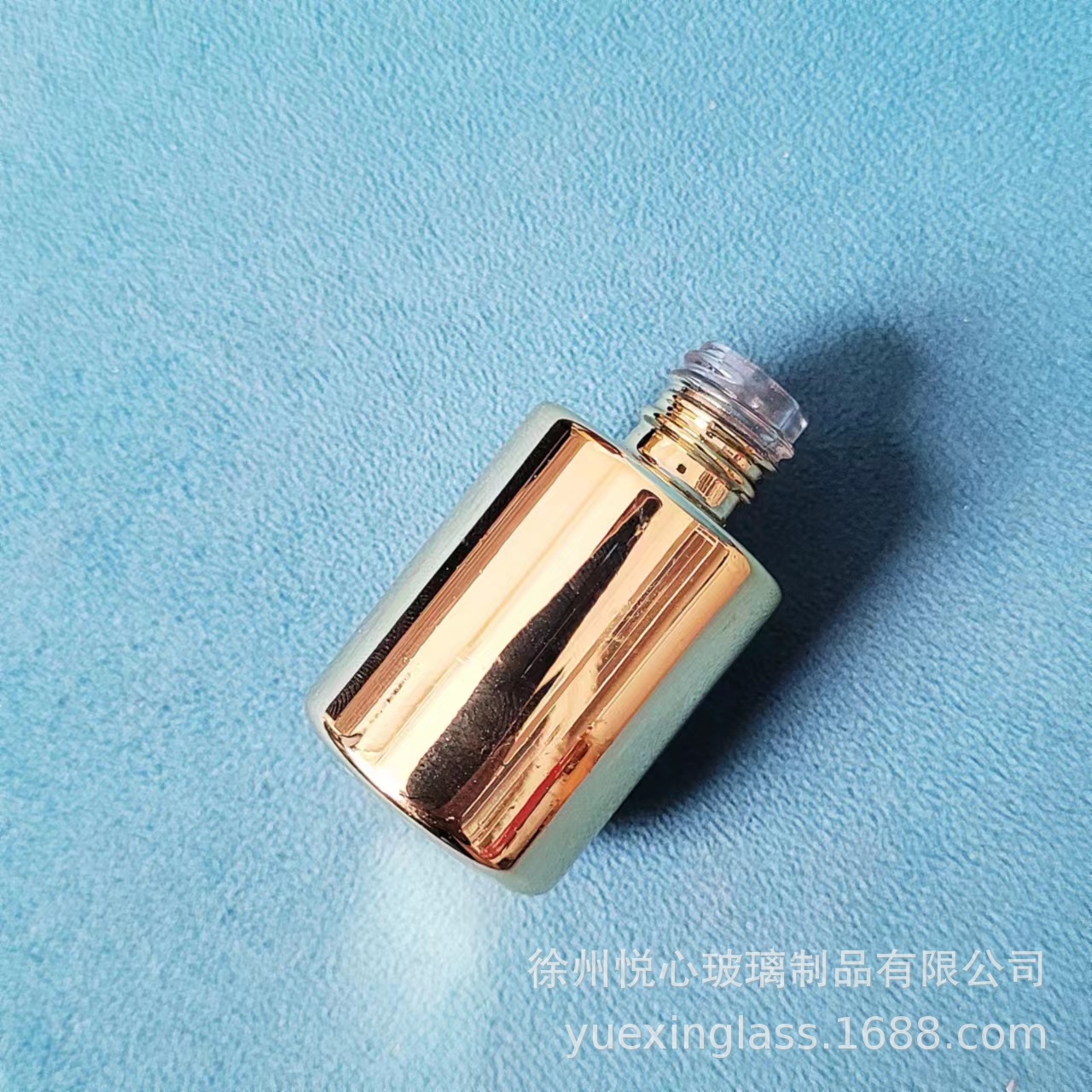 Botella de esmalte de uñas de dos cabezas Botella de pegamento para colorear productos para el cuidado de la piel Botella de maquillaje de subempaque Botella de brillo de labios portátil líquido de diferentes propiedades