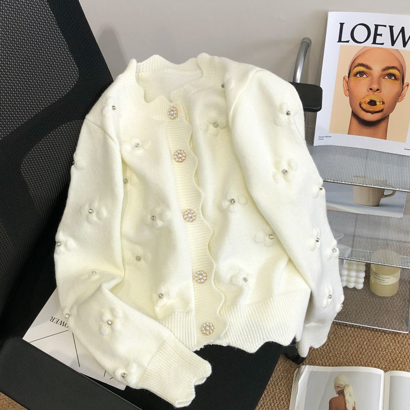 白い名媛刺繍ニットカーディガン2025秋上着花セーターコート春装新型外着女装|undefined