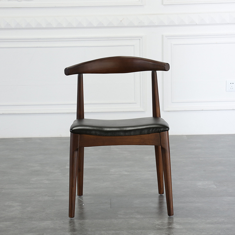 C 스타일 혼 의자