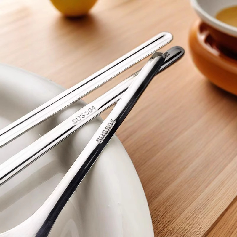 Cuchara de acero inoxidable 304 con mango largo para remover, ideal para tazas de hielo, café y bebidas, con cabeza cuadrada._voghion.com