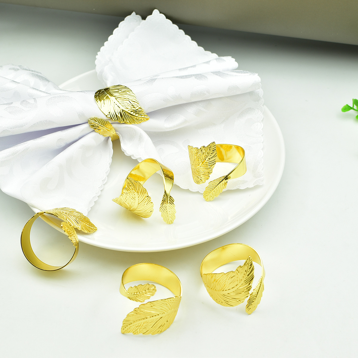 Home Hotel Table Decorations Wholesale and Retail Boutique Gold Two Leaf Napkin Rings Holiday Napkin Buckles