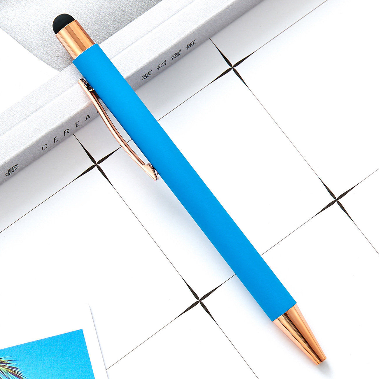 Bolígrafo de movimiento de pulverización al por mayor bolígrafo de bolas de pulverización de pegamento pluma de condensador de presión de logotipo láser pluma de aluminio de pantalla táctil