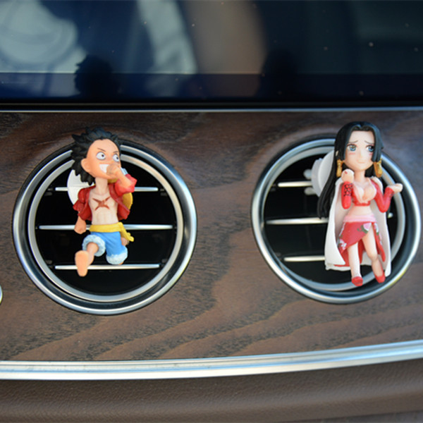 Una pieza de coche decoración hecha a mano accesorios de salida de aire dibujos animados Dibujos Animados Nika Luffy perfume TikTok caja ciega regalo