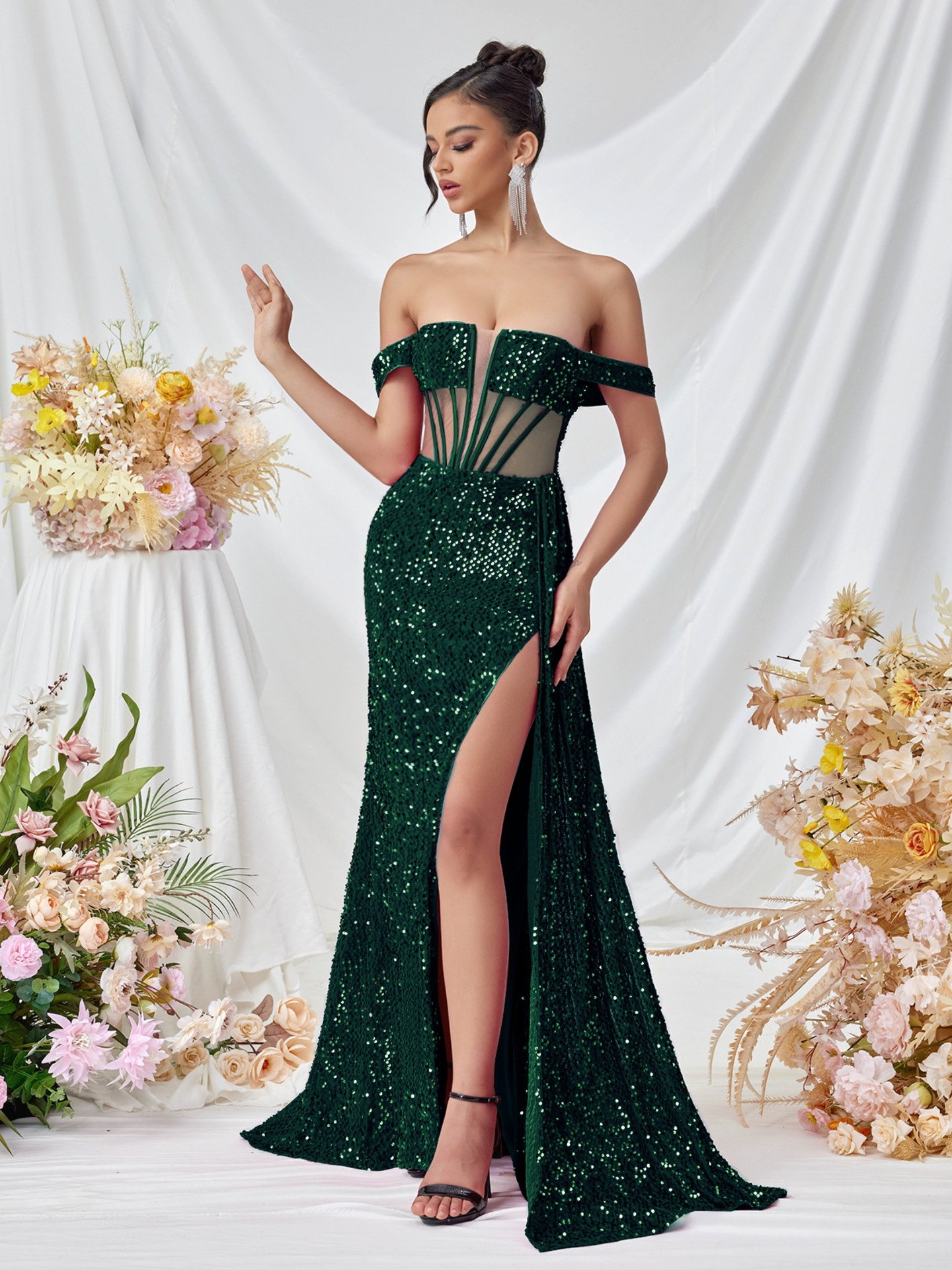Comercio exterior europeo y americano temperamento de lentejuelas viajero color sólido vestido de cuello de una línea temperamento cintura sexy vestido de noche de banquete
