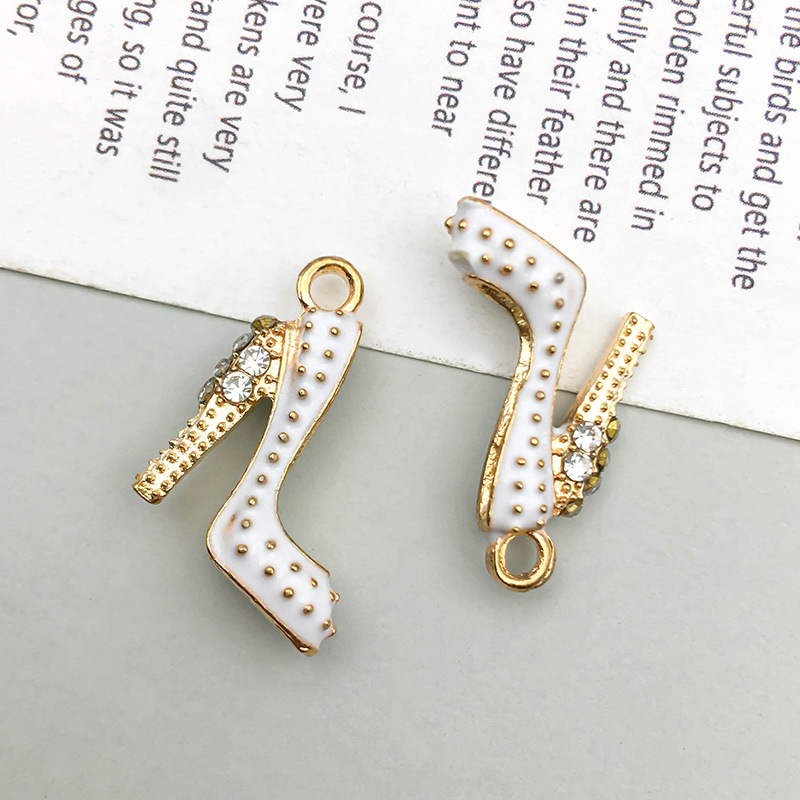 4g Weight Pendant Jewelry Making Type 16 * 18 mm Jewelry Making Size DIY Jewelry Accessories Classification 10 of Them, 4 in Black and 2 in Others Quantity Zinc alloy Material Enamel Design Lady Style 10 Of Them, 4 In Black And 2 In Others 16 * 18 Mm Zinc Alloy Pendant 1