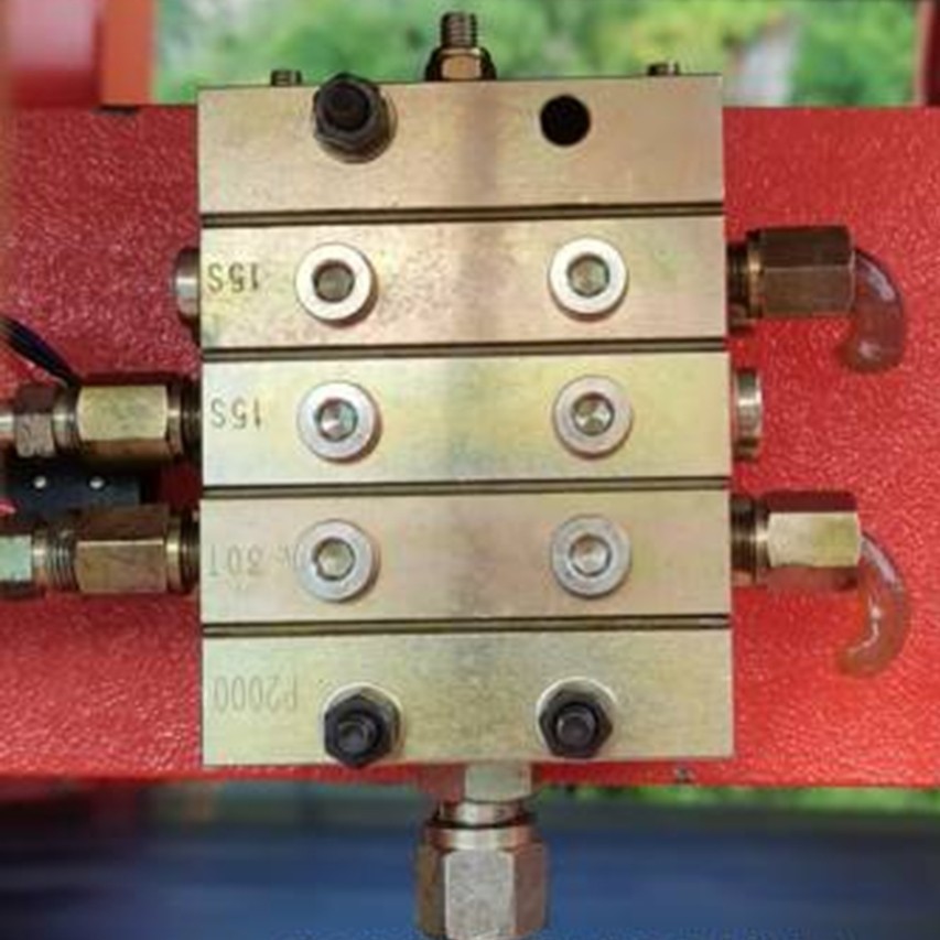 递进式润滑分配器