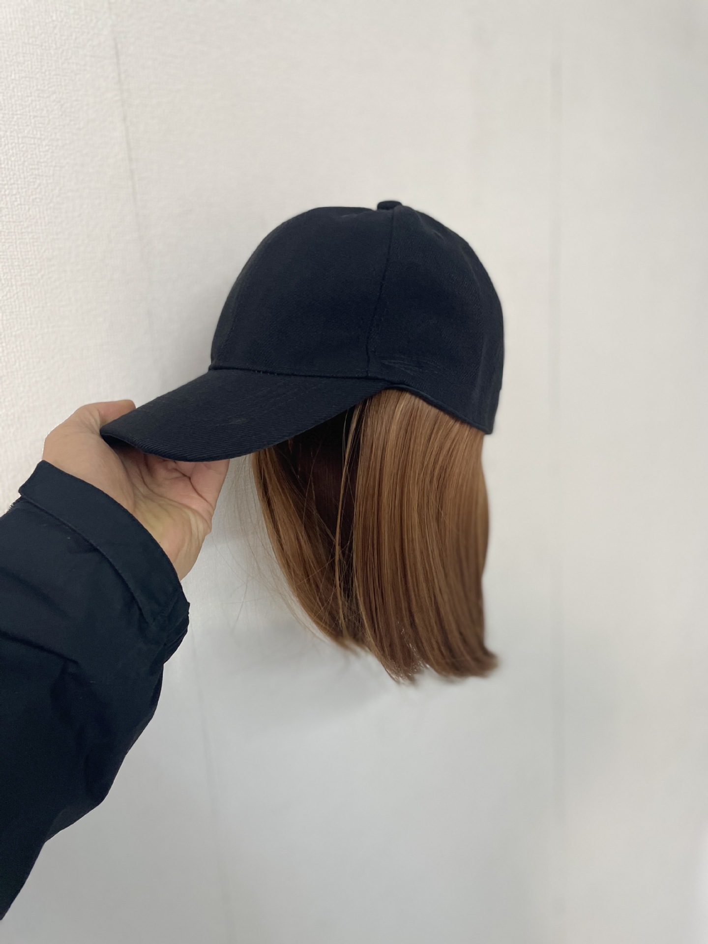 Perücke schwarz kurzer Bob glatte Perücke schwarzer Entenschnabelhut Perücke Anpassung Hut Perücke_voghion.com