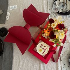 中国のバレンタインデーの花ケーキボックスフルーツフラワーボックス PVC 透明ポータブルフラワーアレンジメントボックス教師の日ギフトボックス