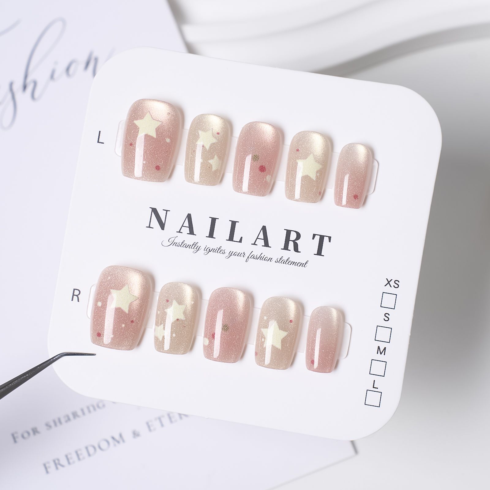 10 piezas decodificadas en línea estilo rojo temperamento alto poco fragante estilo francés in se siente la atmósfera blanca de las uñas hechas a mano