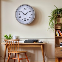 书房挂钟石英钟静音扫描不会吵闹家用简约装饰壁钟创意客厅餐厅钟