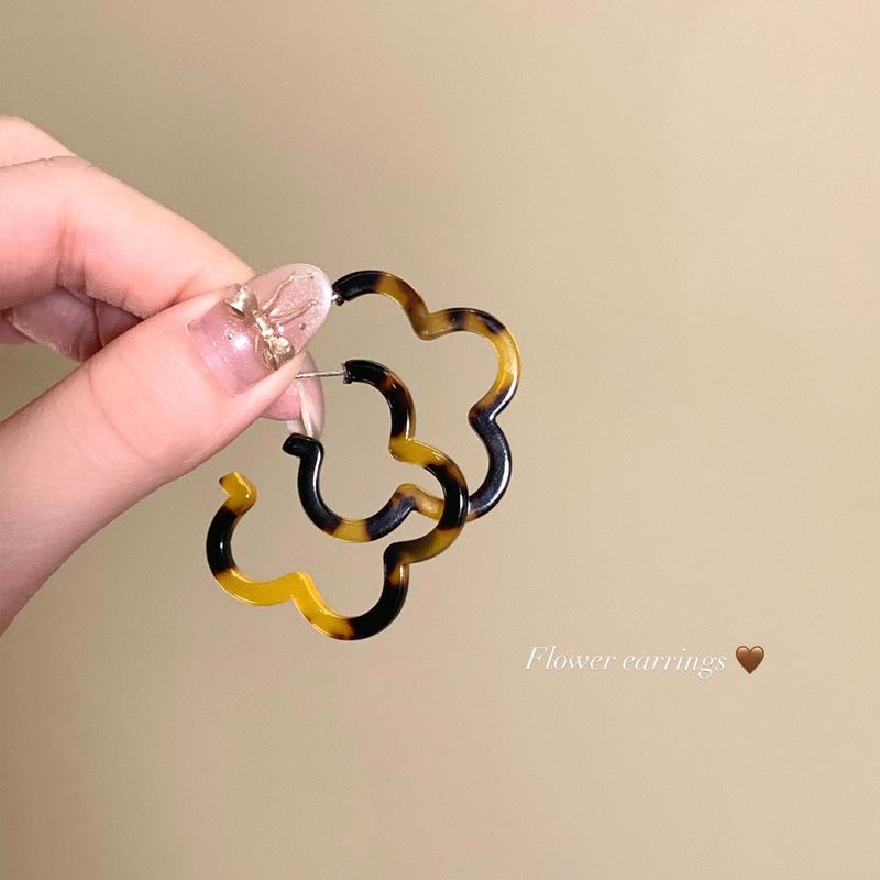 复古美拉德琥珀色镂空花朵耳环女小众独特设计耳钉高级感气质耳饰|undefined