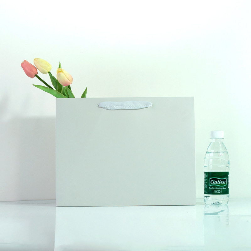 現物卸売り白紙紙純白袋服装店包装袋プレゼント手提げ袋paper tote bag|undefined