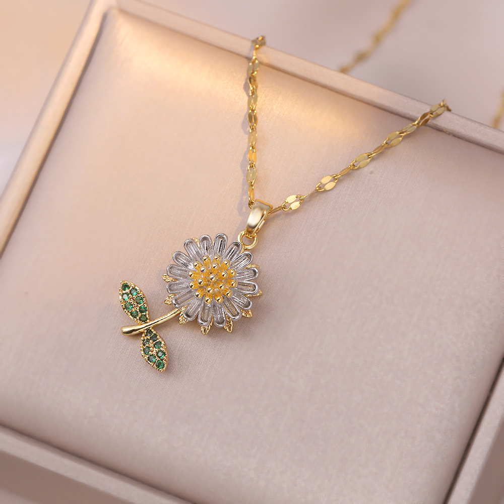 Wholesale Simple Style Flower Titanium Steel Wholesale Pendant Necklace