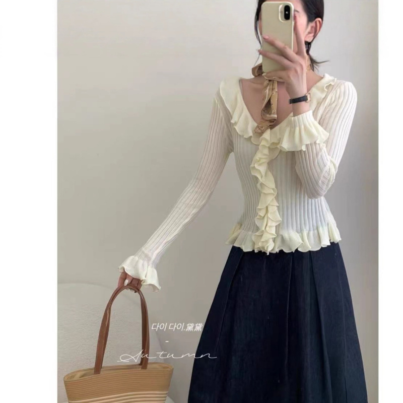Recommended! Ruffled V-Neck Wool Knit Base Shirt for Women, New Autumn and Winter Slim-Fit Slimming Ruffle Top Recommended! Ruffled V-Neck Wool Knit Base Shirt for Women, New Autumn and Winter Slim-Fit Slimming Ruffle Top