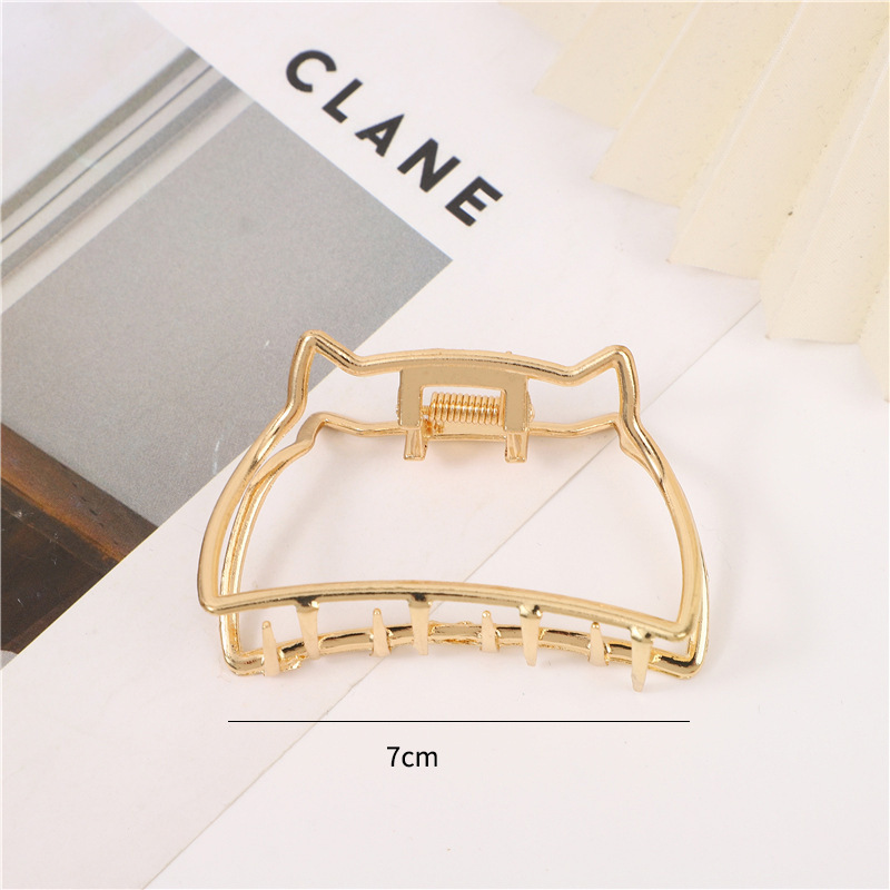 중간 고양이 귀