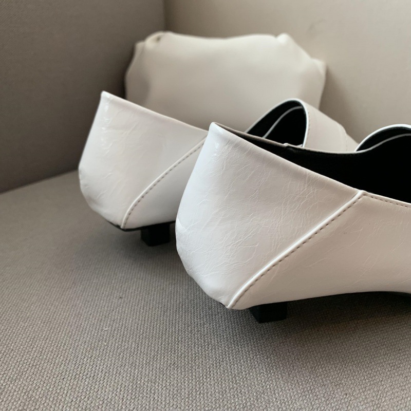 2024 Autumn New Style Soft Leather Thin Pointed Low Heel Velcro Deep Mouth Cat Single Shoes Women's_voghion.com