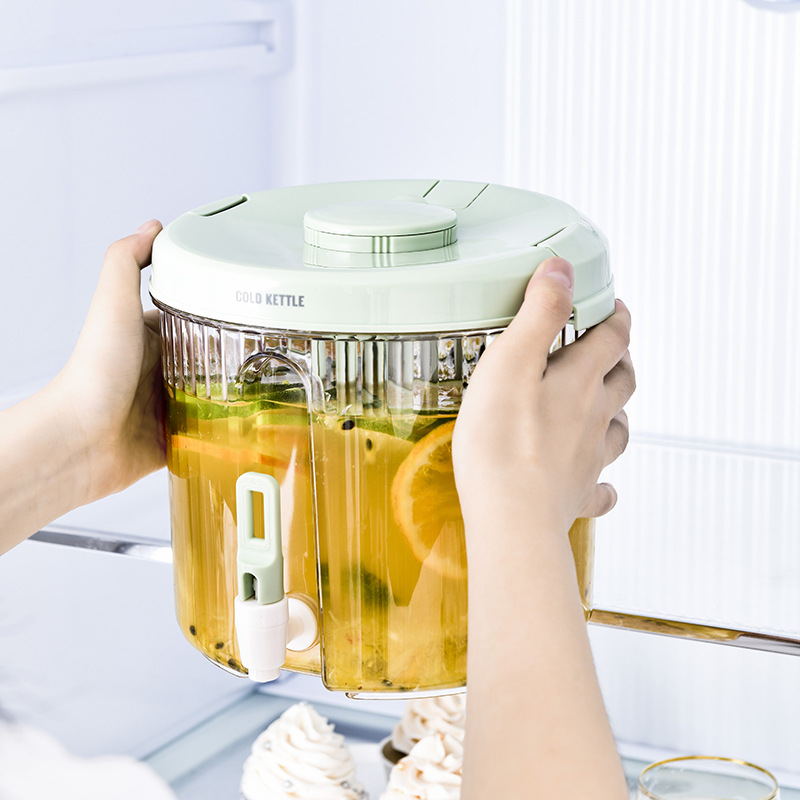 Refrigerator Cold Water Kettle with Tap Home Large Capacity Japanese Heat-resistant Plastic Ice Cool Water Cup Outdoor Drinking Bucket 