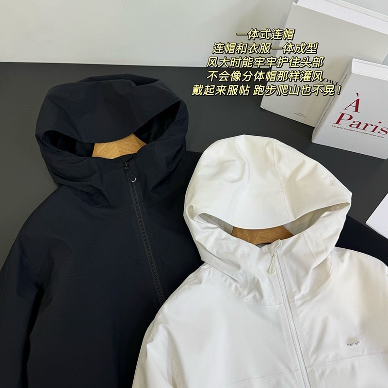 可家早秋新款女士短款夹克冲锋衣外套户外短款硬壳运动版冲锋衣|undefined