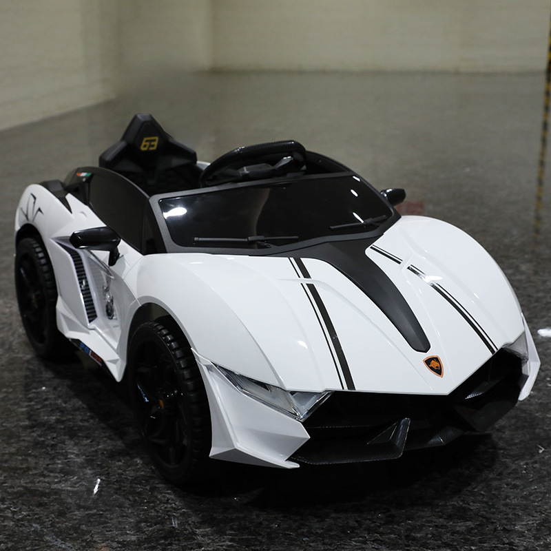 Coche eléctrico para niños, coche de control remoto de cuatro ruedas para niños, coche de juguete con batería recargable y conducción autónoma, doble batería, doble tracción.