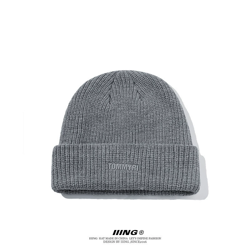 Keep warm fashionable woolen knitted hat for leisure for men and women, Korean style, with embroidery