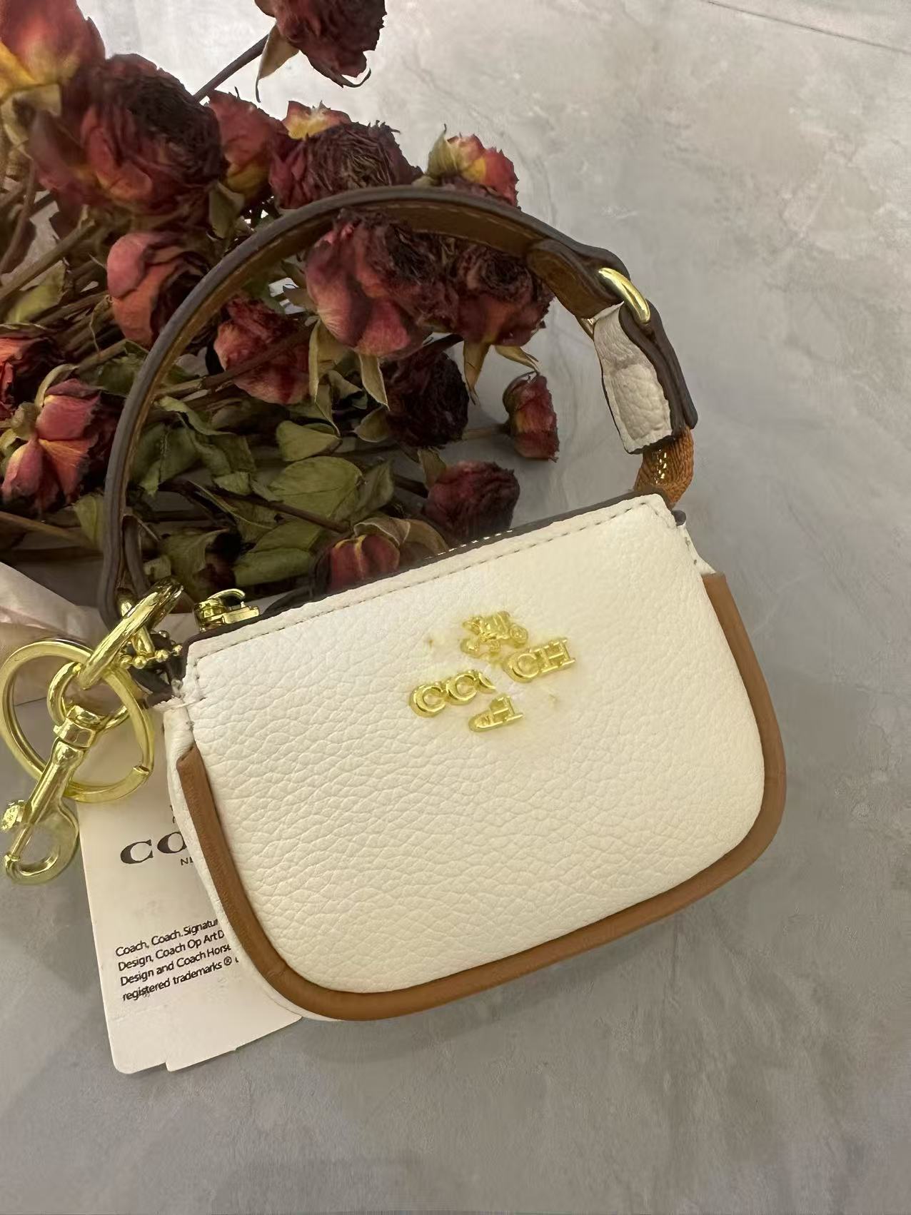 C Home Card Bag Ladies Llavero Monedero 2025 Nuevo estilo Kou Home Foreign Trade Retro Impreso Bolsa de identificación Colgante