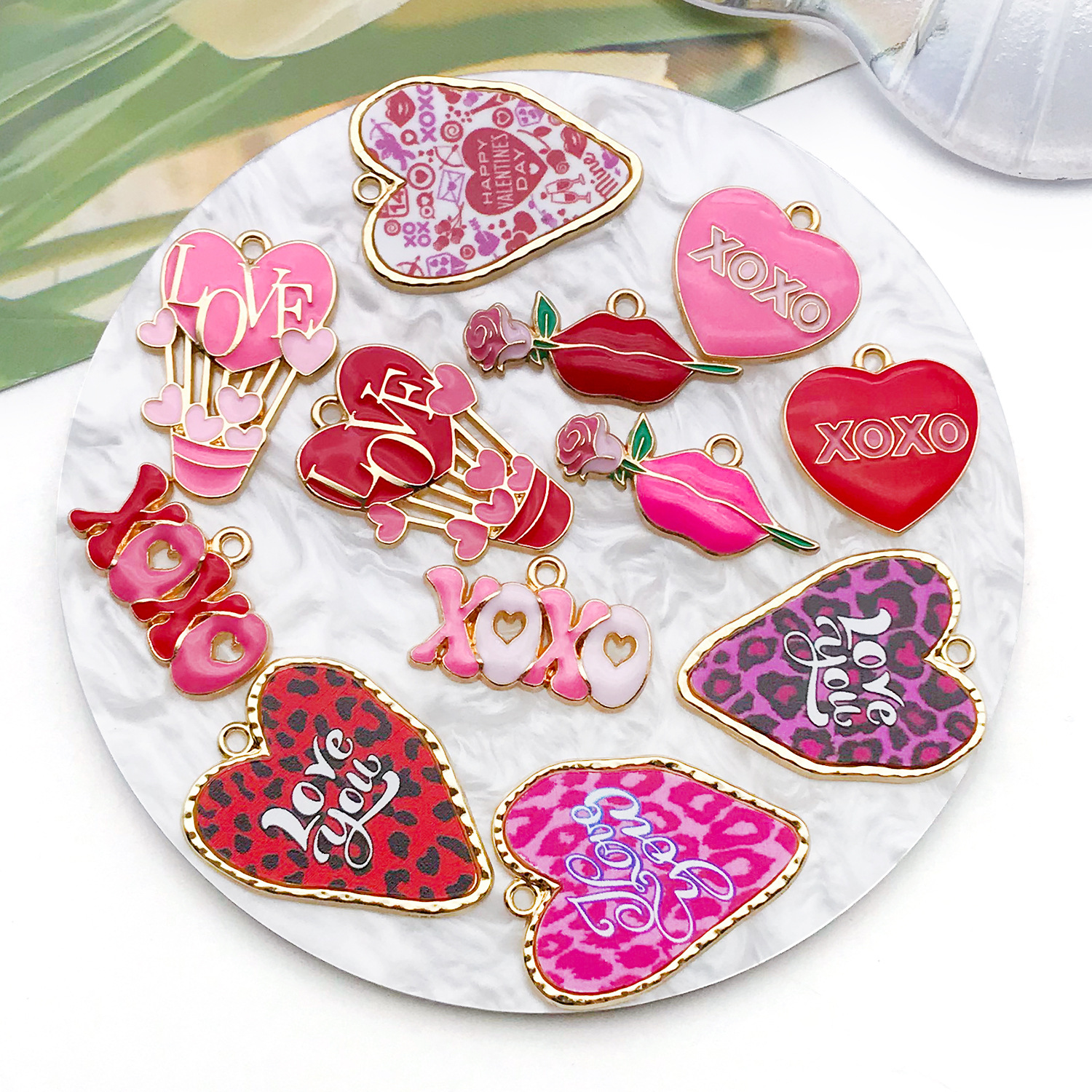 Zinc alloy Material 1 Piece 13*30mm 15x25mm 31x24mm Zinc Alloy XOXO Letter Heart Shape Pendant